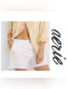 Aerie | Adventure Shorts | High Rise & Frayed Hem | White | Size M